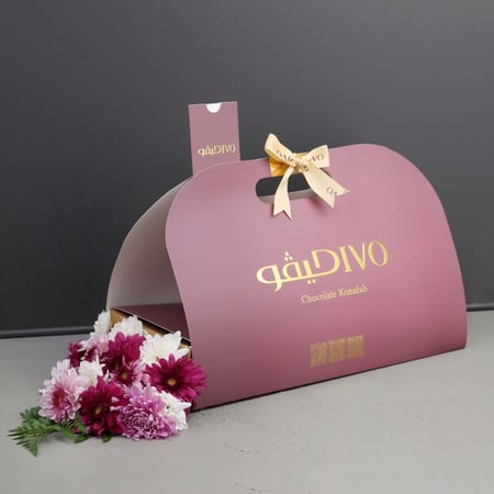 باقة ورد أنيقة مع شوكولاتة بلجيكية