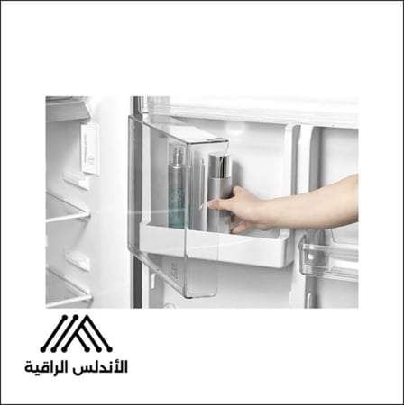 منطقة تبريد للحافظة وصندوق الأدوية