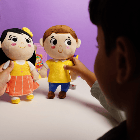 دمى قاص و اقصوصة