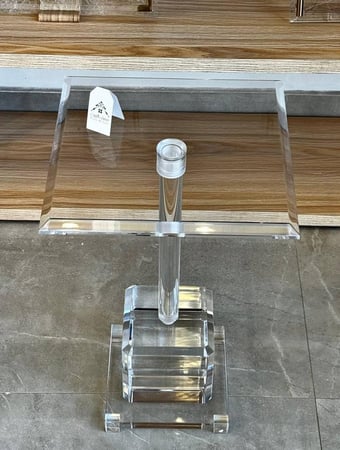 طاولات خدمه مربعه