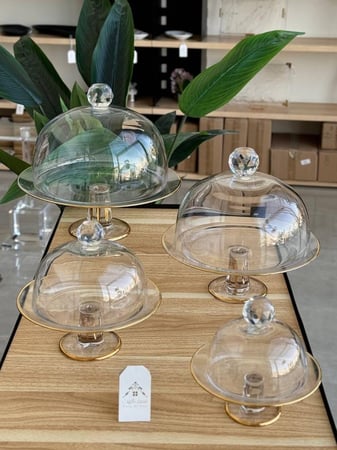 اواني تقديم بغطاء