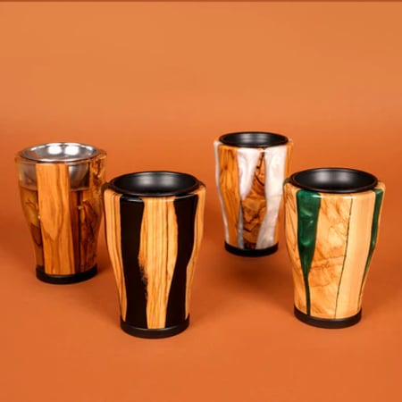 مبخرة ريزن اخضر وخشب فاخر صغيرة بقاعدة وغطاء معدن اسود مقاس 12 سم