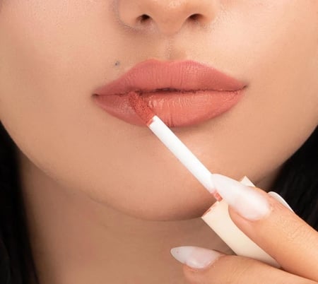 هارتس احمر شفاه سائل مطفي - 003 ناتورال ساند