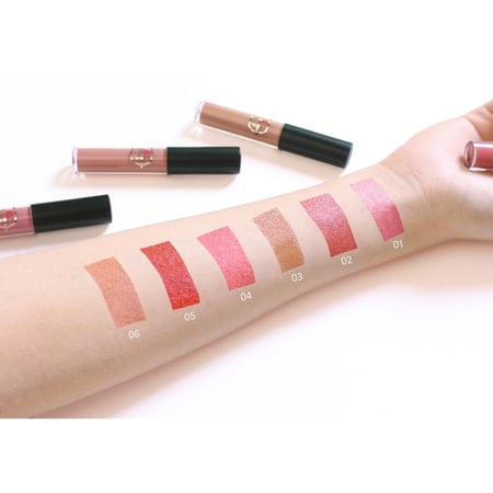 ليف روج الترا ناعم على الشفاه - 06