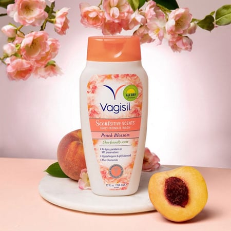 فاجيسيل غسول يومي للمناطق الحساسة  برائحة زهر الخوخ  354 مل