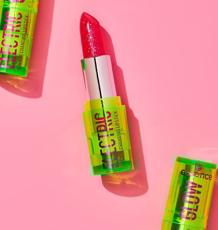 ايسنس احمر شفاه سحري