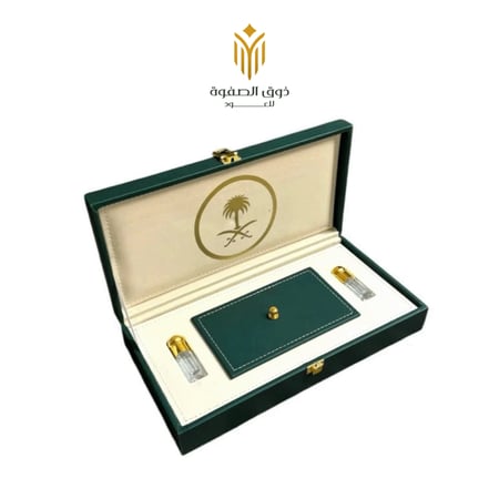 صندوق جلد فاخر سيفين ونخلة مستطيل يتسع اوقيتن عود +2 ربع تولة