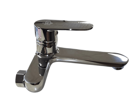 خلاط وضوء ماس صباب طويل