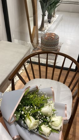 باقة ورد متوسطة الحجم