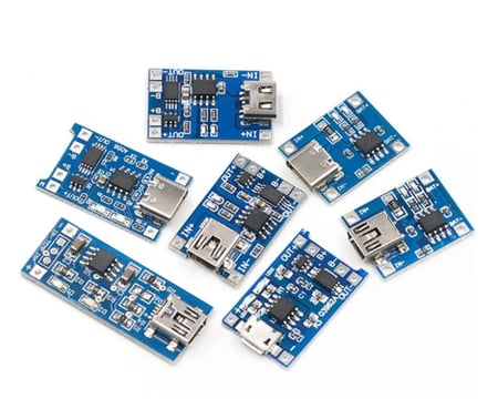 وحدة شحن بطارية ليثيوم