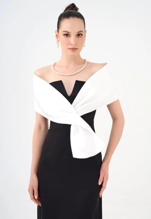 فستان المصمم جنكيز