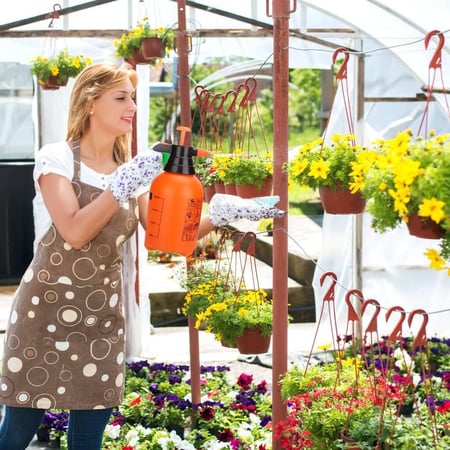 بخاخ الماء للنظافة والزراعه والنباتات و غسل السيارات 2 ليتر متعدد الاستخدامات ذات رأس متغير المسن اورانج