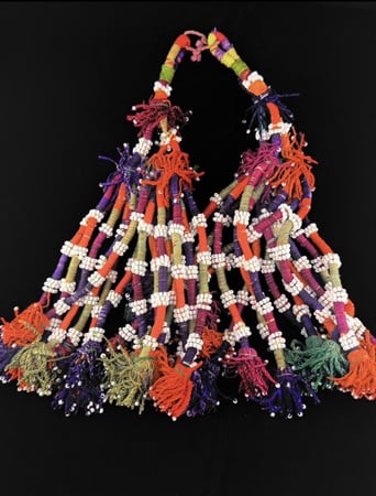 دلّاية تركمانية عتيقة من الخيوط الملونة Vintage Multi-colored Turkmenistan Tassel