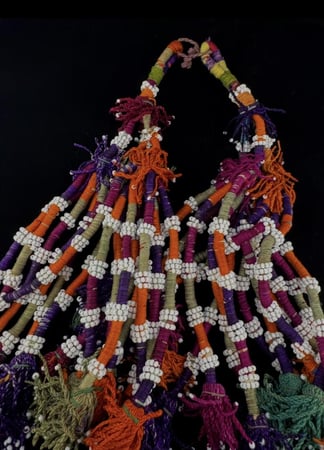 دلّاية تركمانية عتيقة من الخيوط الملونة Vintage Multi-colored Turkmenistan Tassel