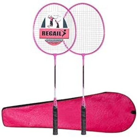 مضارب تنس الريشة وحقيبة حملها.