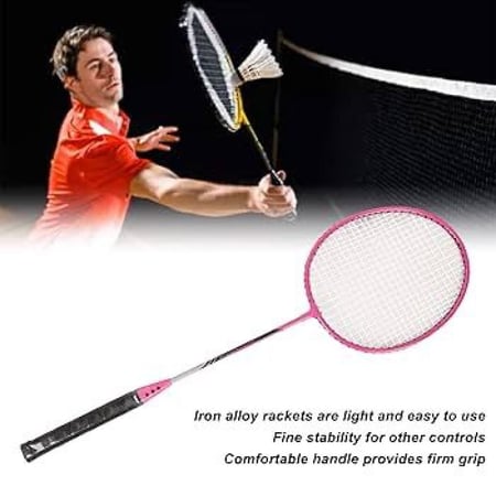 مضارب تنس الريشة وحقيبة حملها.