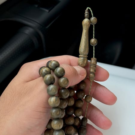 سبحة خشب البلسنك