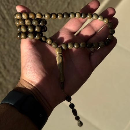 سبحة خشب البلسنك