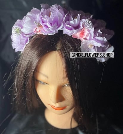 طوق ورد بنفسجي