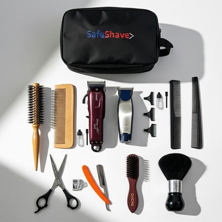 حقيبة حلاقة سوداء مع ماكينة وأمشاط ومقص وفرشاة مرتبة على خلفية بيضاء