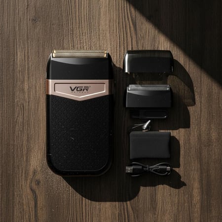 شنطة الحلاقة المتكاملة | أدواتك الخاصة – مع مكينة تحديد