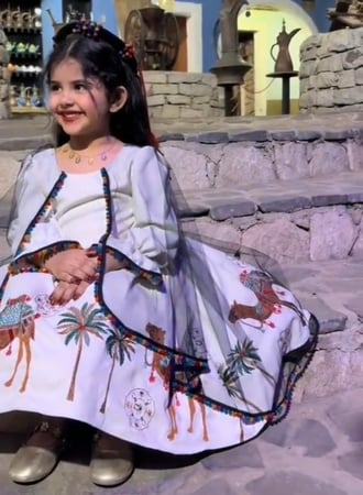 فستان يوم التأسيس