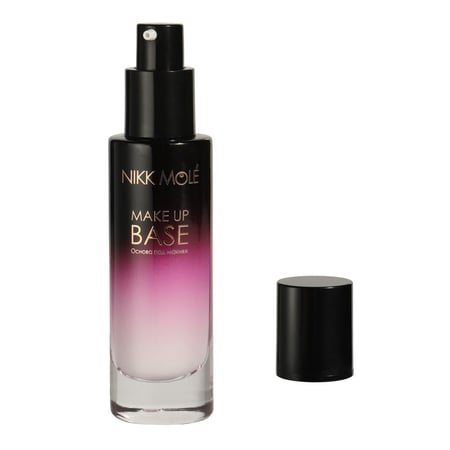 Makeup base Moisturising
