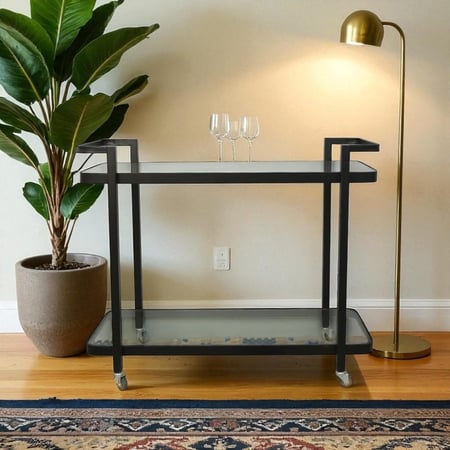 عربية تقديم دورين زجاج