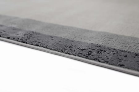 سجاد أطياف كريم - رمادي