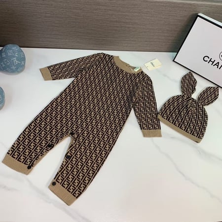 أفرول فندي + الملحقات