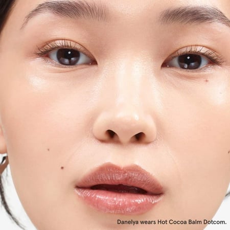 جلوسير بالم دوتكوم مرطب الشفاه glossier