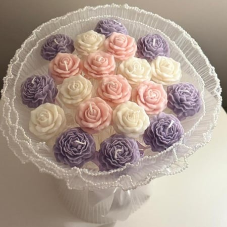 بوكيه شموع الورد المعطره