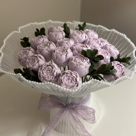 بوكيه صابون الورد المعطر باللون الموف مكون من 20 قطعة صابون مغلفه بالتغليف الحراري