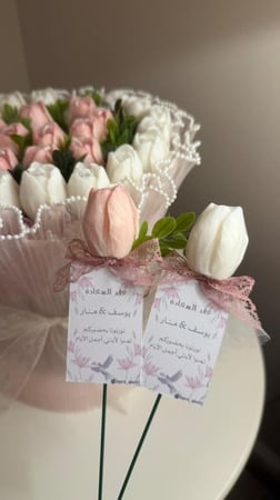 بوكيه شموع التوليب المعطره