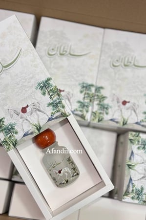 6 عطور بطباعة حسب الطلب