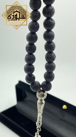 سبحة حجر كريم (اللافا البركاني)  | برائحة الورد الطائفي  | 33 خرزة