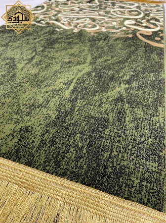 سجادة صلاة فاخرة زيتي