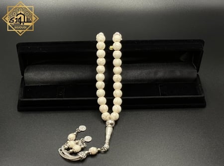 مع كل تسبيحة يزيد جمال سبحة فيروز