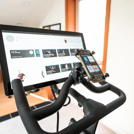 ستاند بمقبض كماشه (للاجهزة الكبيرة)