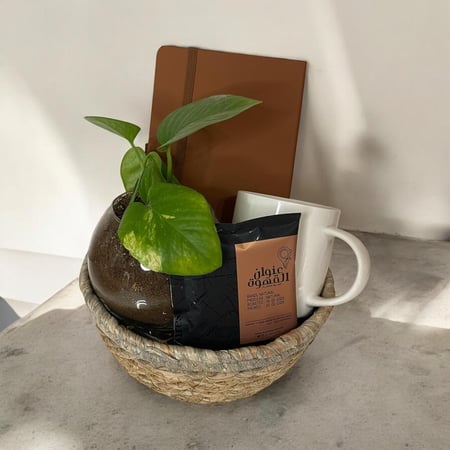 هدية كوب ودفتر مع قهوة عنوان القهوة