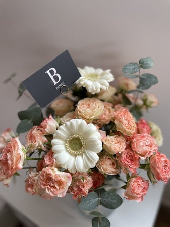 فازة ورد طبيعي بينك