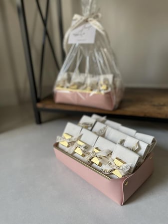 توزيعات بنات