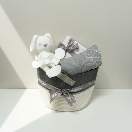 هدية مولود تيد بيكر