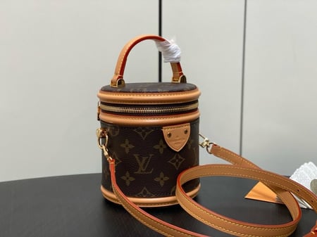 شنطة لويس فيتون الدائريه البنية الكلاسيكية 14.5cm
