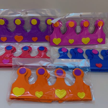 تيجان تشجيع اللون عشوائي