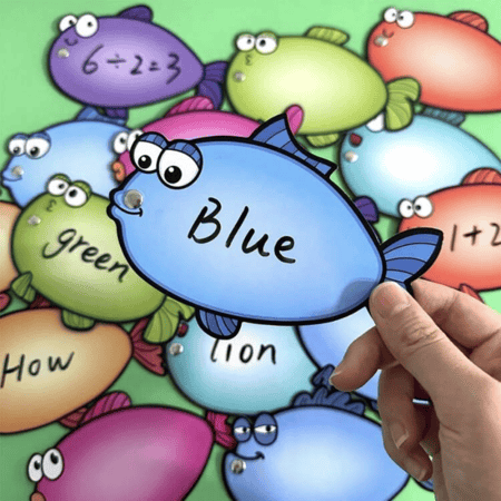 استراتيجية صيد السمك ( 8 أسماك +2سنارة +2 قلم )