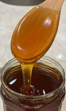 عسل الطلح البلدي نص كيلو