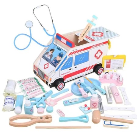 سيارة الاسعاف الخشبية متكاملة بالادوات