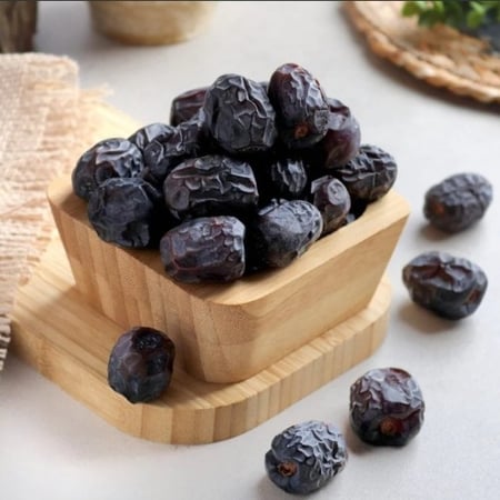 عجوة المدينه الفاخره