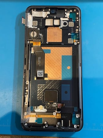 شاشة ريد ماجيك 7S برو الاصلية ( اسود شفاف )